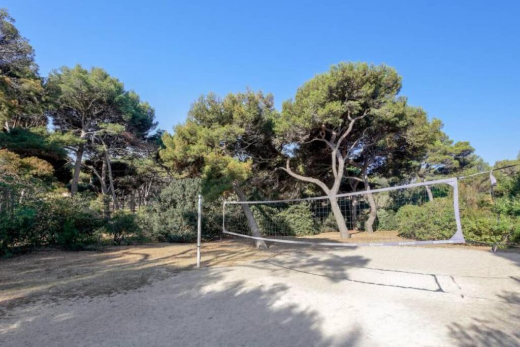 En Privee, Face A La Avec Acces Direct * Hyères
